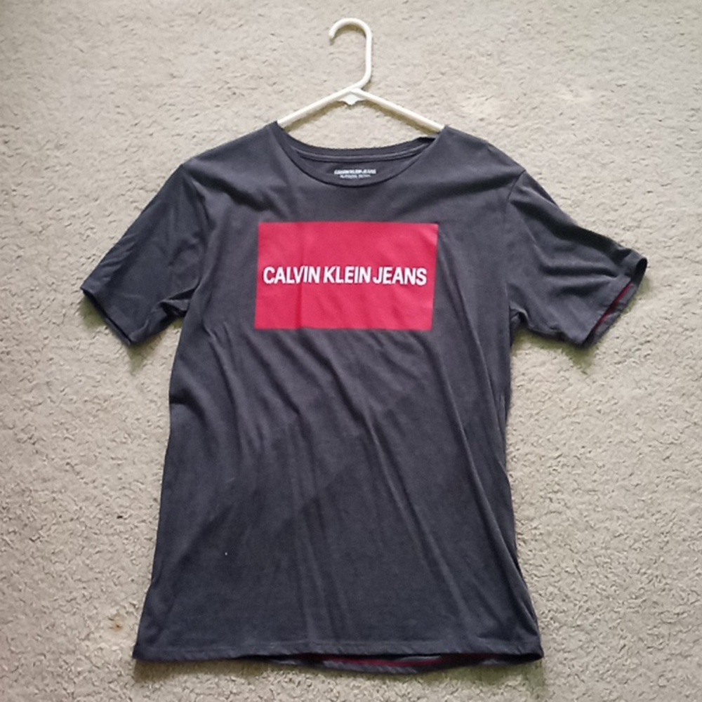 Calvin Klein Jeans Red Logo Print For Mens Size XL (18/20) Good Condition